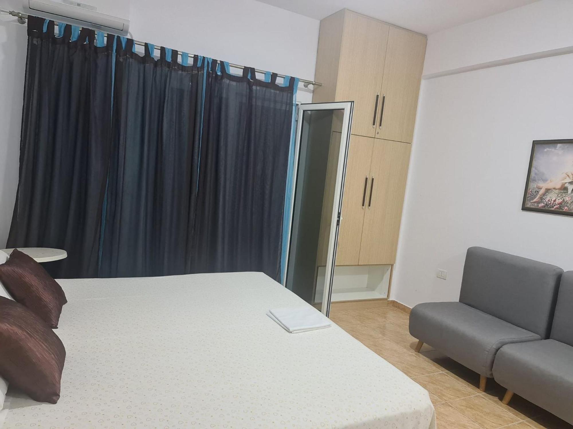 Salt Life Hotel Dhermi Exterior photo