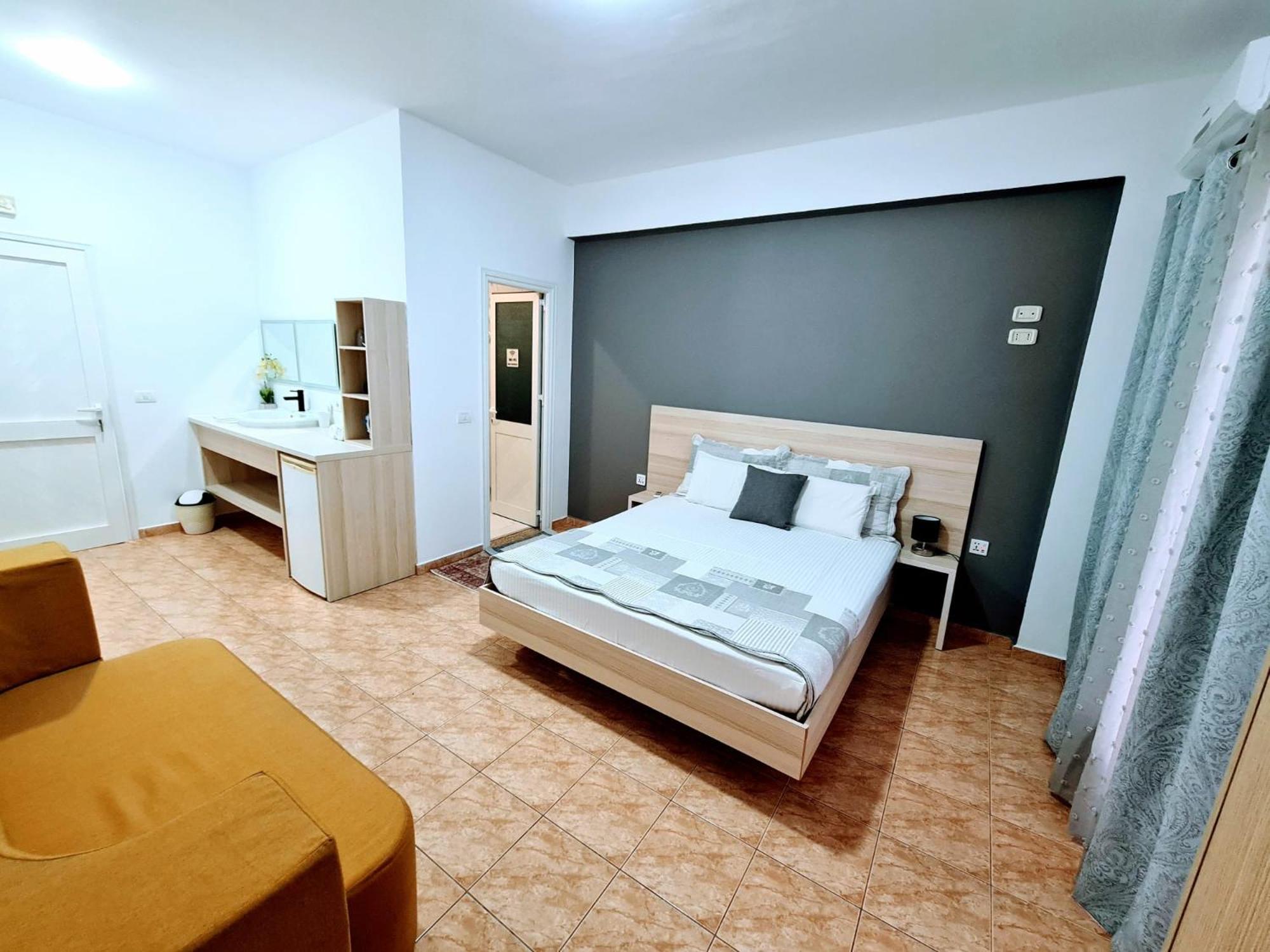 Salt Life Hotel Dhermi Exterior photo