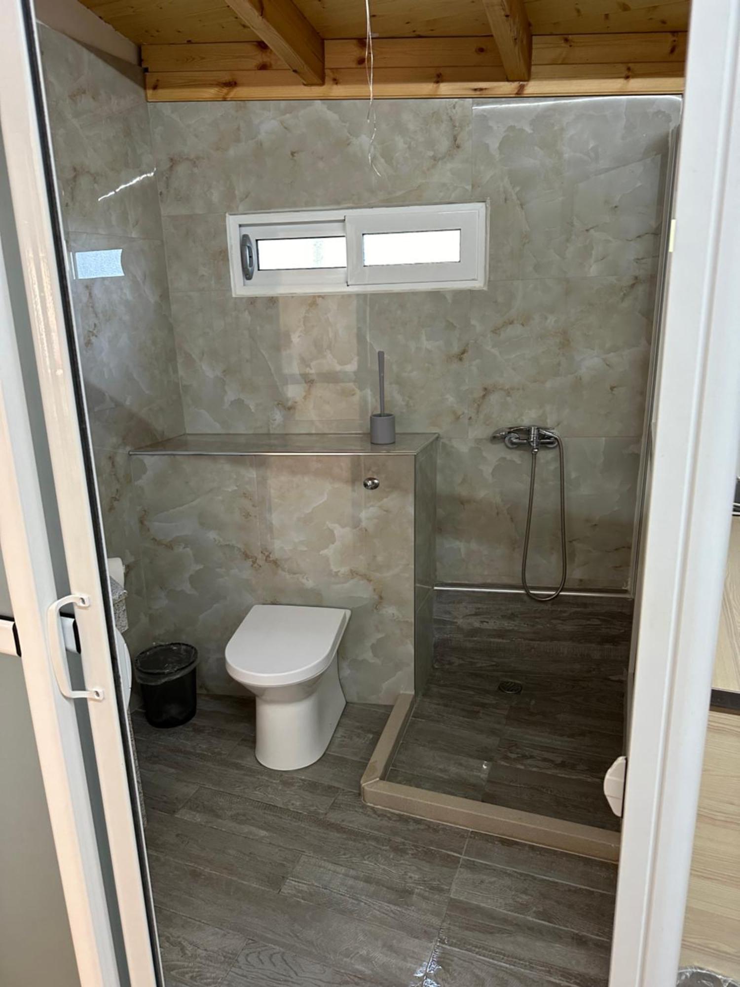 Salt Life Hotel Dhermi Exterior photo